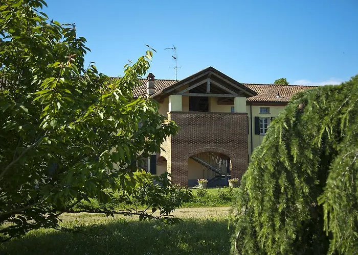 Cascina San Giorgio مزرعة للإقامة فالينزا