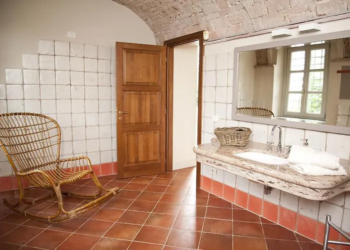 Cascina San Giorgio فالينزا