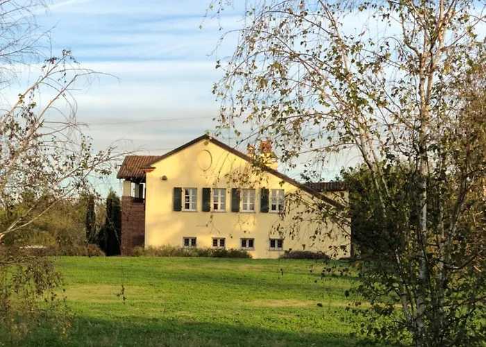 Cascina San Giorgio مزرعة للإقامة *